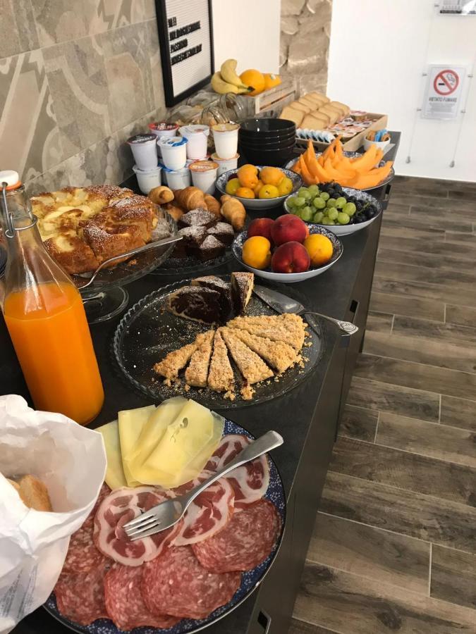 Holiday Guesthouse Σαλέρνο Εξωτερικό φωτογραφία