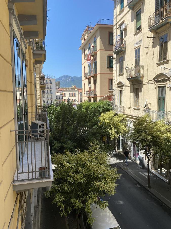 Holiday Guesthouse Σαλέρνο Εξωτερικό φωτογραφία