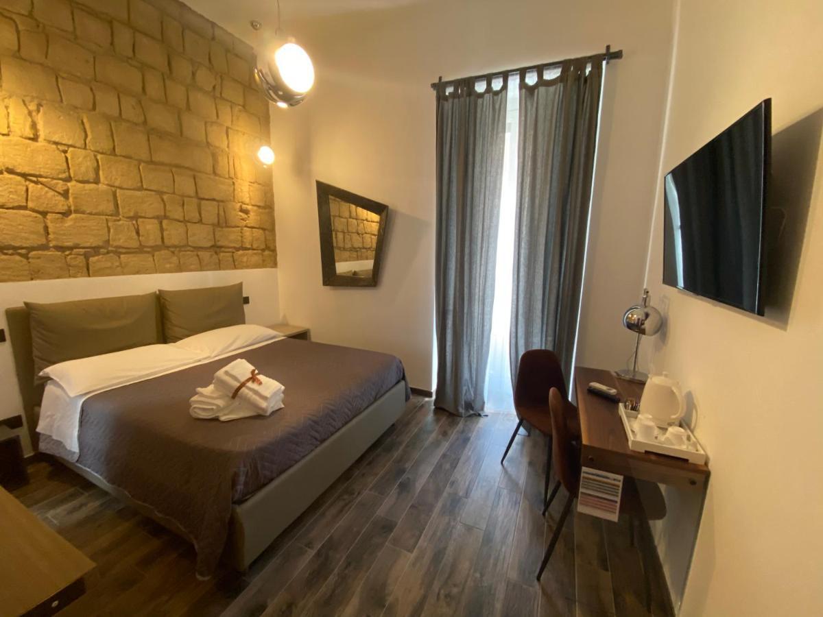 Holiday Guesthouse Σαλέρνο Δωμάτιο φωτογραφία