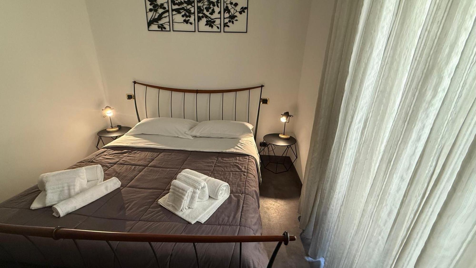 Holiday Guesthouse Σαλέρνο Εξωτερικό φωτογραφία